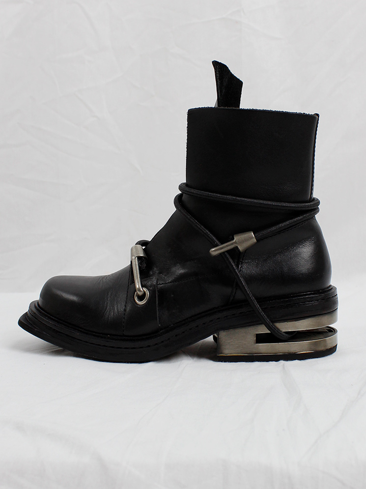vintage Dirk Bikkembergs black mountaineering boots with metal heel and black elastic fall 1996 (1)