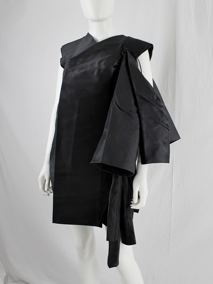Rick Owens FAUN black geometric vest with hanging sea sponges or bells spring 2015 (12)