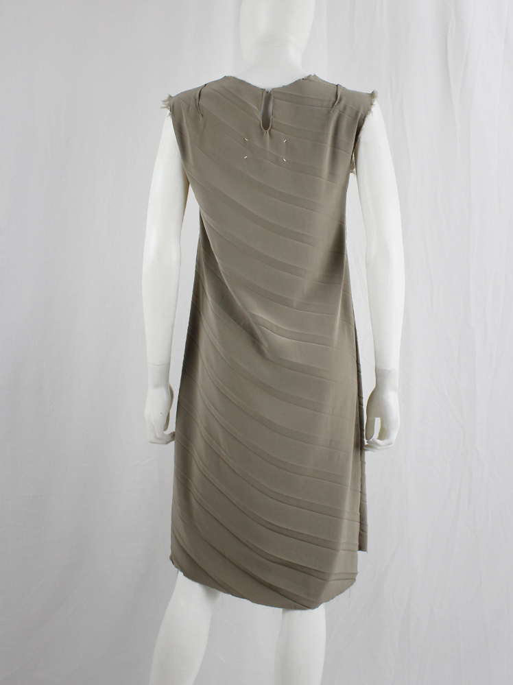 archive Maison Martin Margiela grey shift dress with diagonal pleats and frayed edges fall 1993 (10)