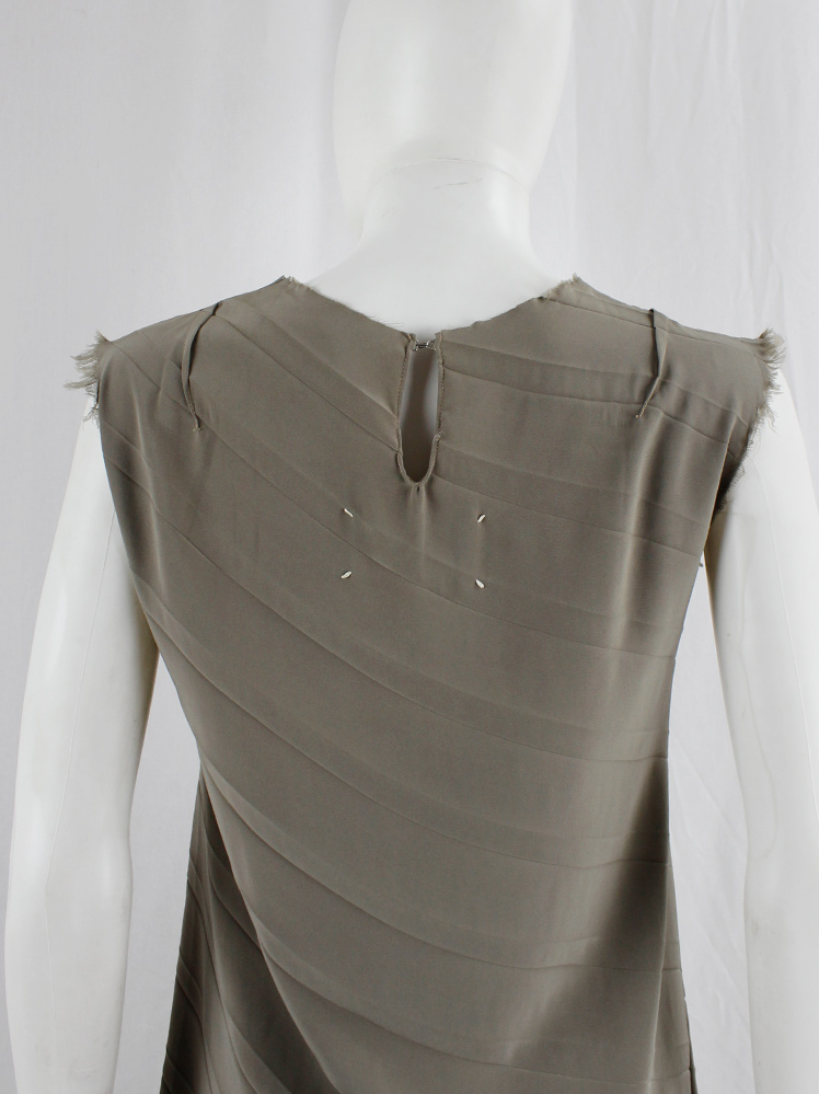 archive Maison Martin Margiela grey shift dress with diagonal pleats and frayed edges fall 1993 (11)