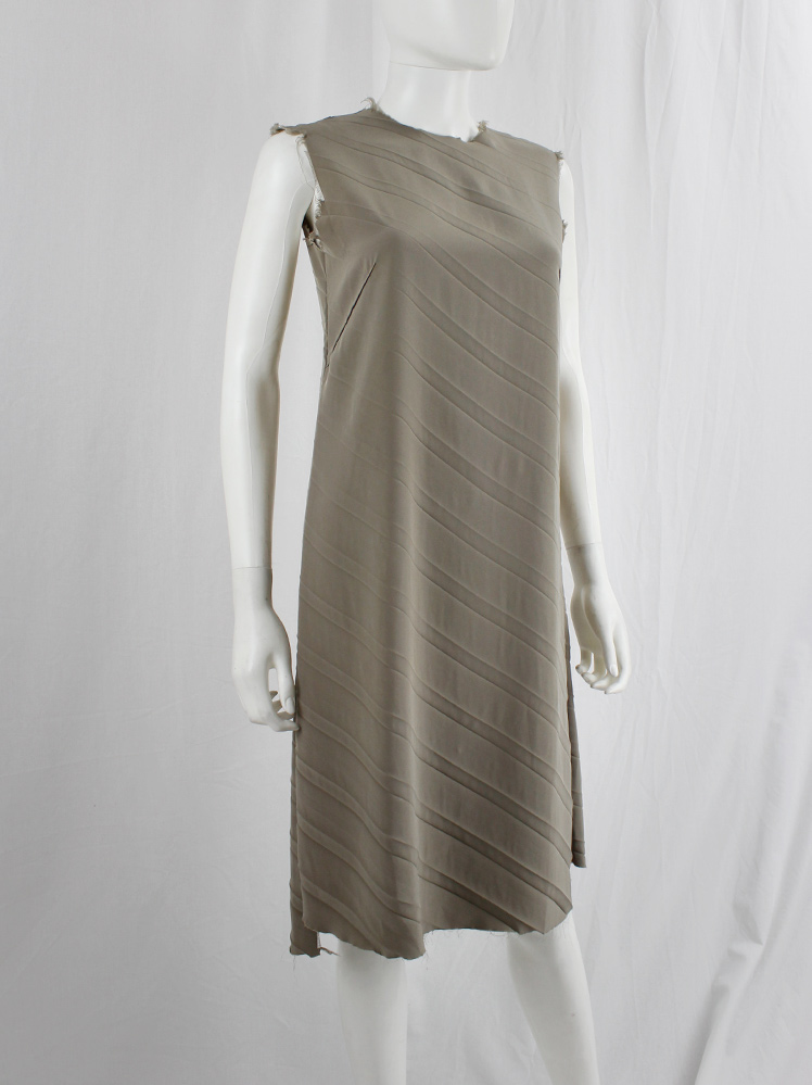 archive Maison Martin Margiela grey shift dress with diagonal pleats and frayed edges fall 1993 (2)