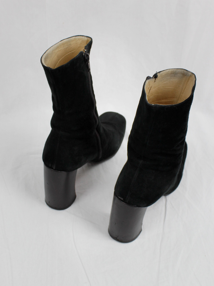 vintage Ann Demeulemeester black suede ankle boots with red inner banana heel fall 1996 (12)