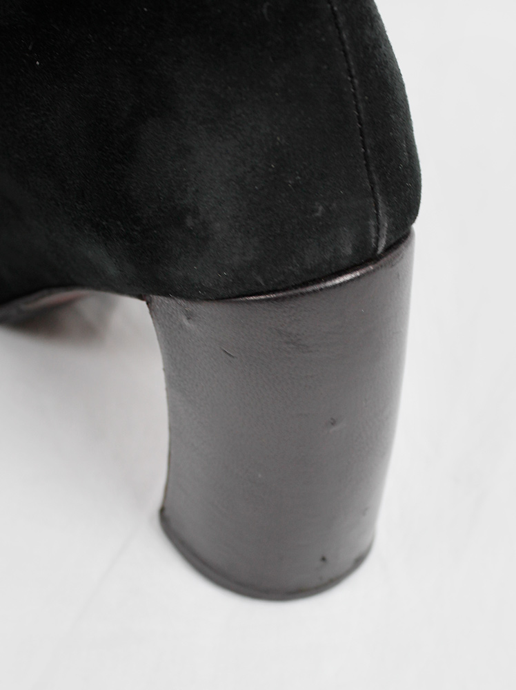 vintage Ann Demeulemeester black suede ankle boots with red inner banana heel fall 1996 (2)
