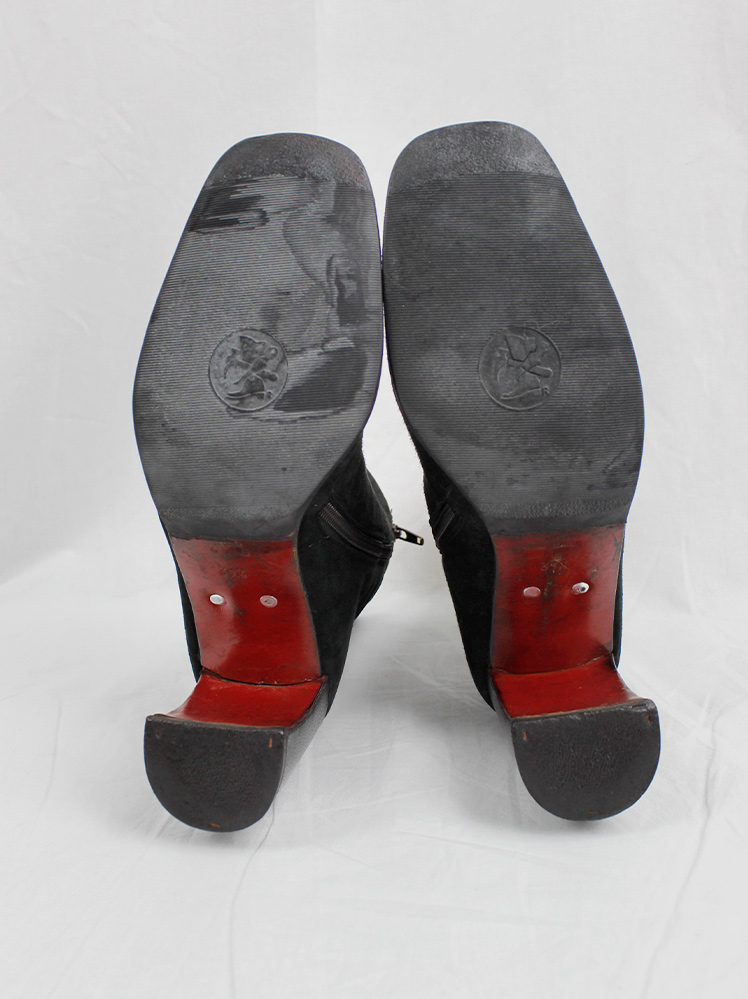 vintage Ann Demeulemeester black suede ankle boots with red inner banana heel fall 1996 (5)