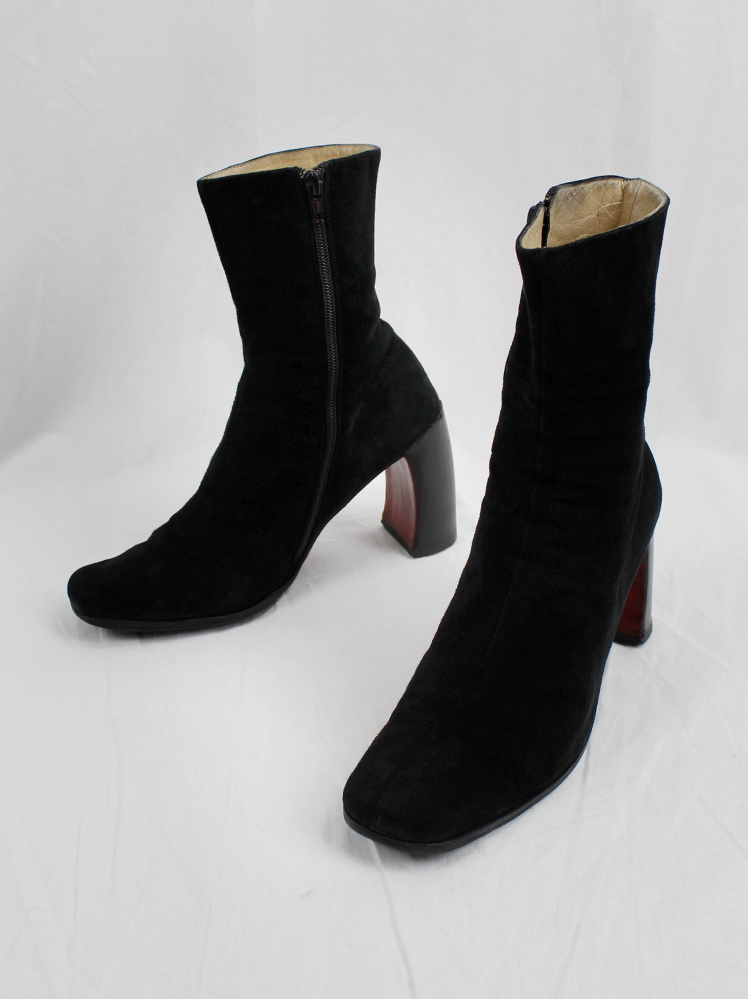 vintage Ann Demeulemeester black suede ankle boots with red inner banana heel fall 1996 (9)