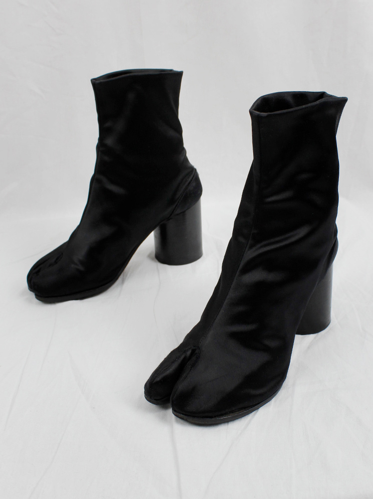 vintage Maison Martin Margiela black classic satin tabi boots with cylinder heel 1990s 90s (1)