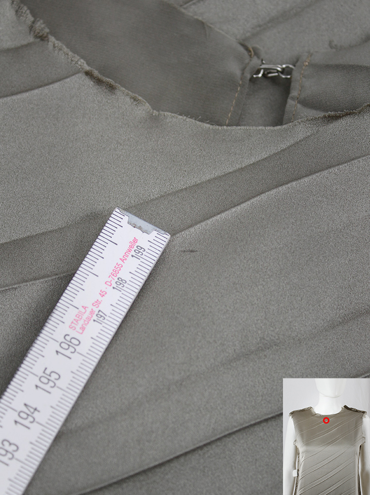 vintage Maison Martin Margiela grey inside-out shift dress with diagonal pleats and frayed edges fall 1993 (2)
