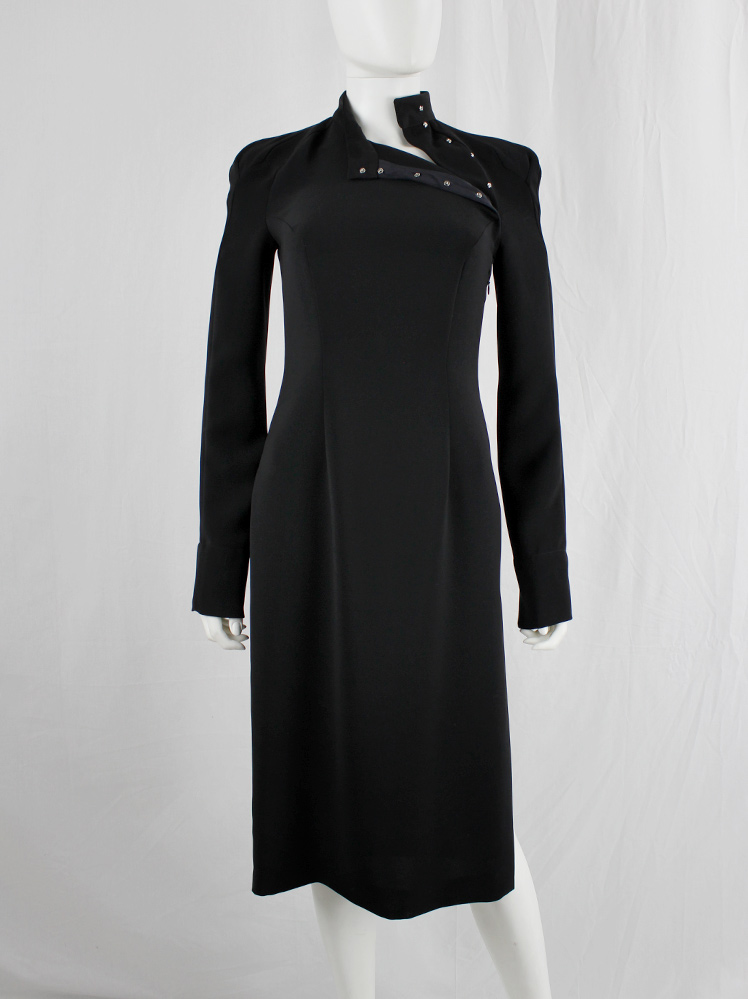 vintage a f Vandevorst black tailored dress with side slit and curved shoulders fall 2001 (15)