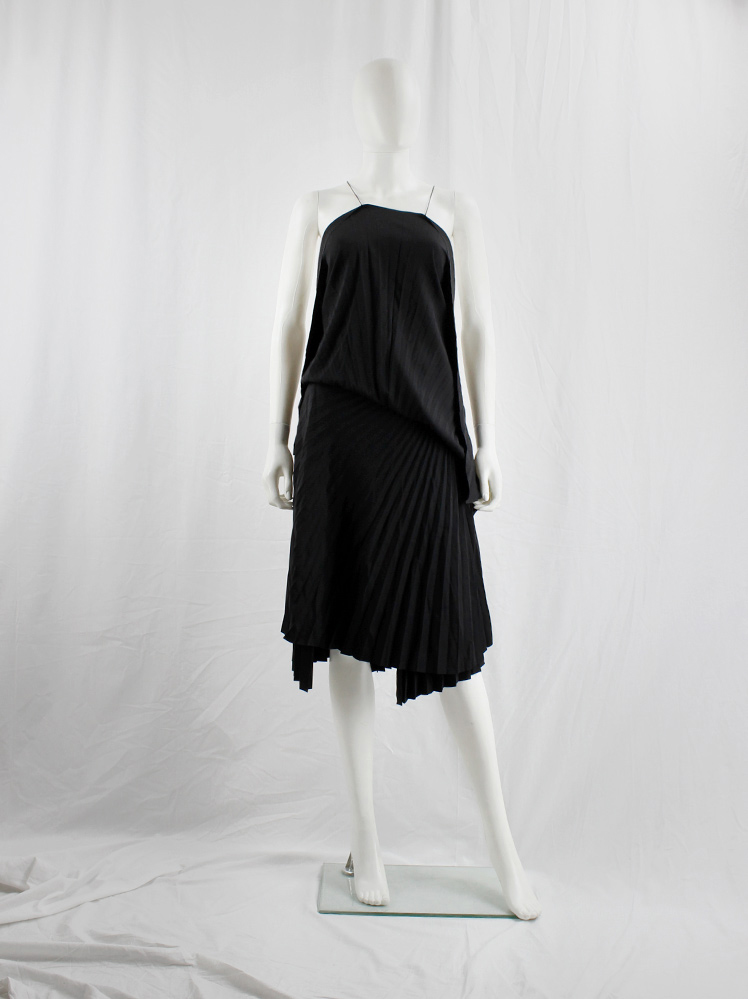 vintage af Vandevorst black draped backless dress with accordeon pleats spring 2014 (14)