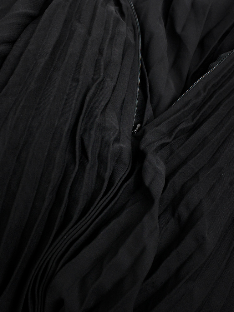 vintage af Vandevorst black draped backless dress with accordeon pleats spring 2014 (7)