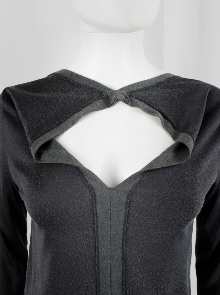 Maison Martin Margiela grey inside out jumper with circular back cleavage spring 2002 (13)