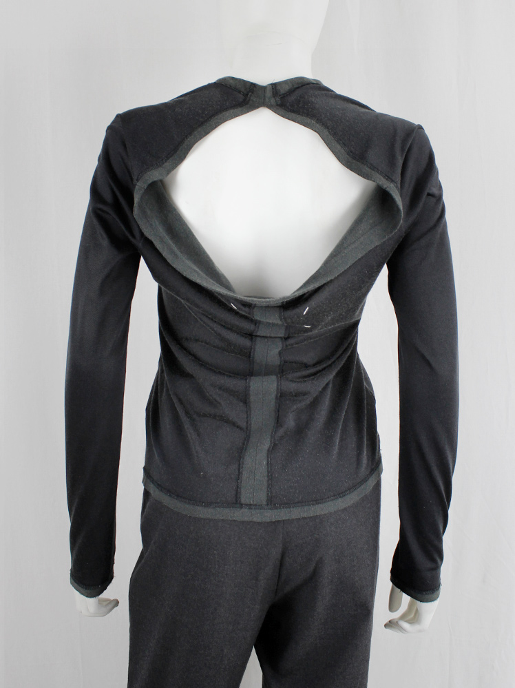 Maison Martin Margiela grey inside out jumper with circular back cleavage spring 2002 (2)