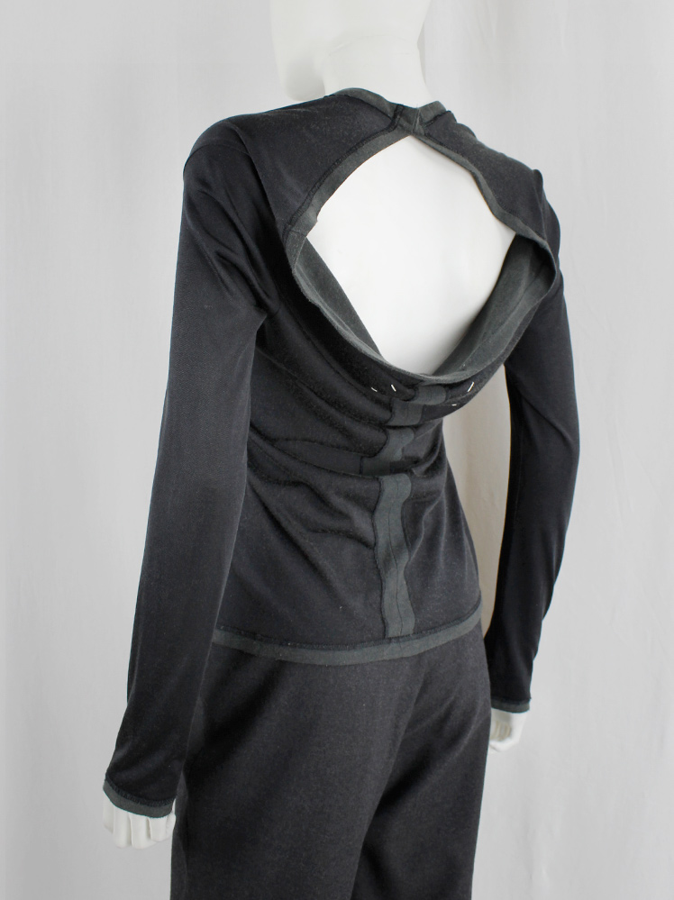 Maison Martin Margiela grey inside out jumper with circular back cleavage spring 2002 (5)