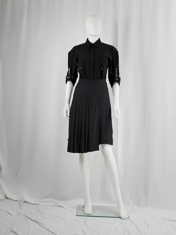 vintage A.F. Vandevorst black silk midi-skirt with longer pleated panel and frayed edges (6)