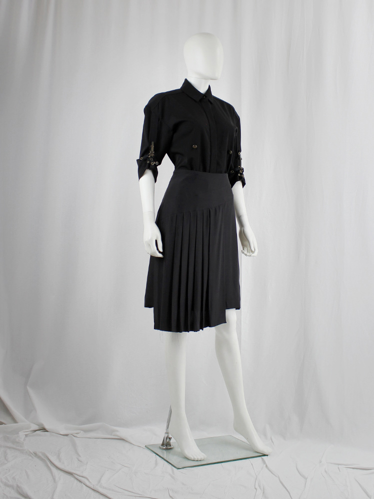 vintage A.F. Vandevorst black silk midi-skirt with longer pleated panel and frayed edges (7)