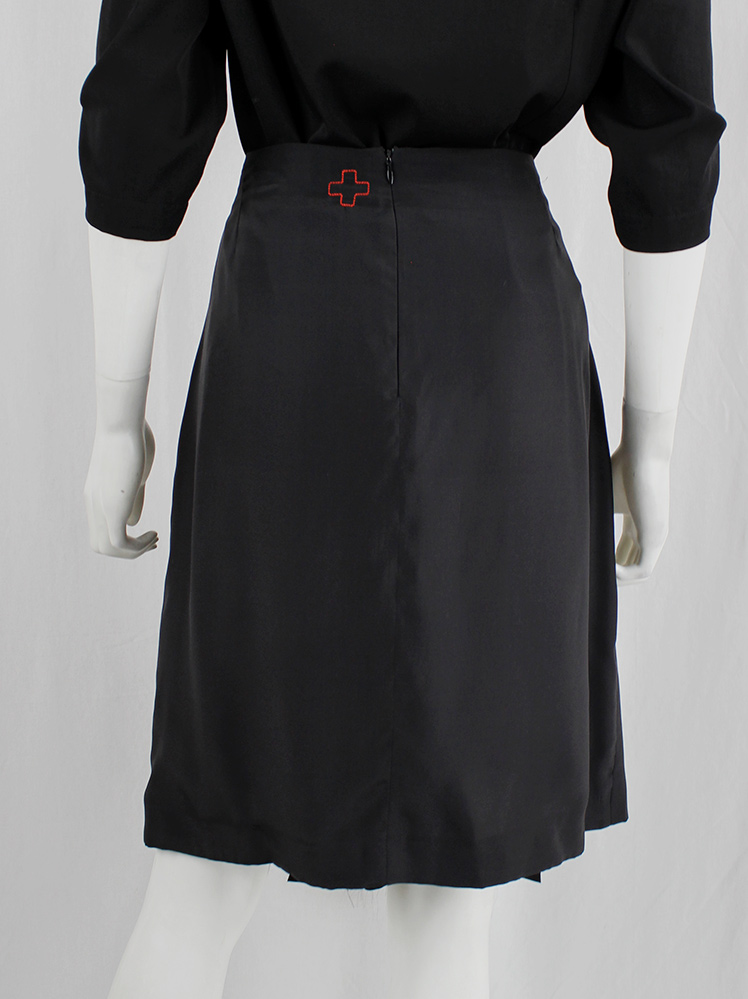 vintage A.F. Vandevorst black silk midi-skirt with longer pleated panel and frayed edges (9)