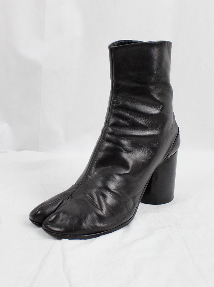 vintage Maison Martin Margiela black classic tabi boots with cylinder heel 1990s 90s (13)