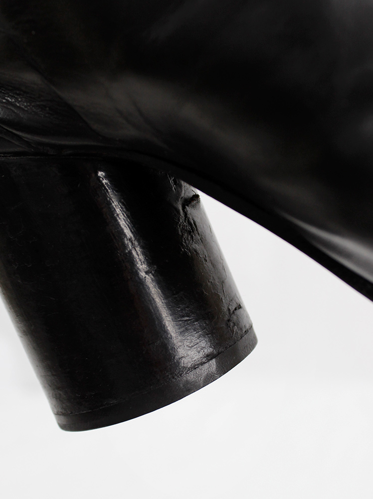 vintage Maison Martin Margiela black classic tabi boots with cylinder heel 1990s 90s (18)