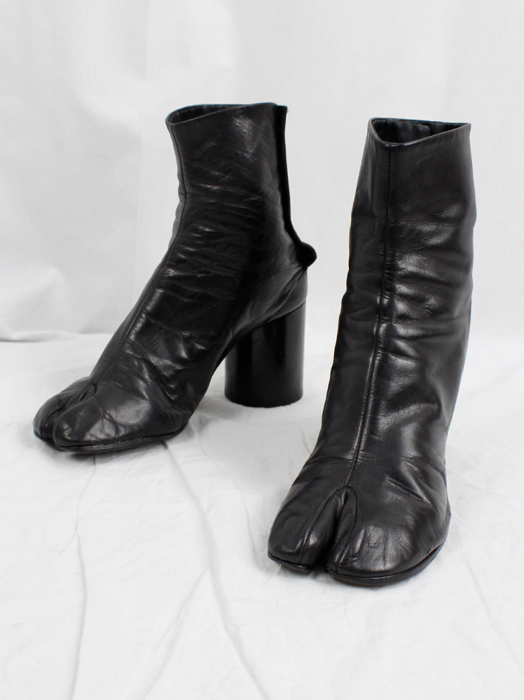 vintage Maison Martin Margiela black classic tabi boots with cylinder heel 1990s 90s (2)
