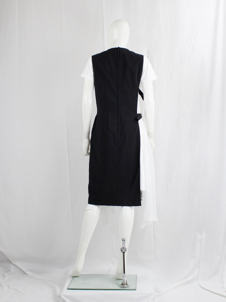 vintage Noir Kei Ninomiya black dress with open side gathered by two belts fall 2016 (10)