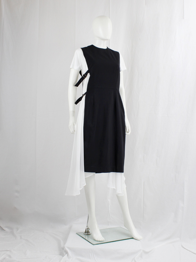 vintage Noir Kei Ninomiya black dress with open side gathered by two belts fall 2016 (5)