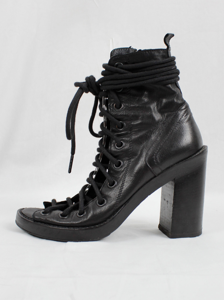 vinta geAnn Demeulemeester black high heeled sandals with corset lacing spring 2009 (13)