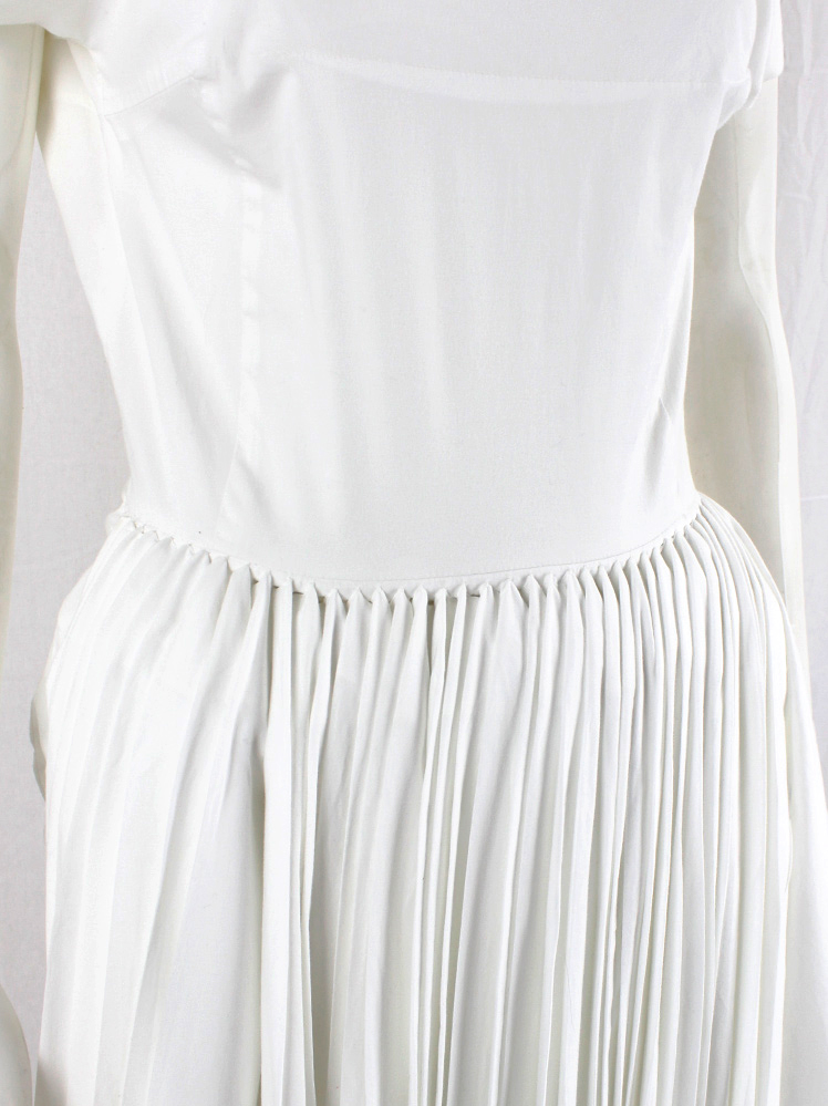 vintage A.F. Vandevorst white maxi dress with pleated front skirt on padding and open back fall 2015 (12)
