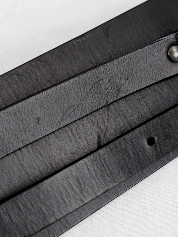 vintage af Vandevorst black double leather belts layered over a v-shaped wider belt fall 2016 (12)