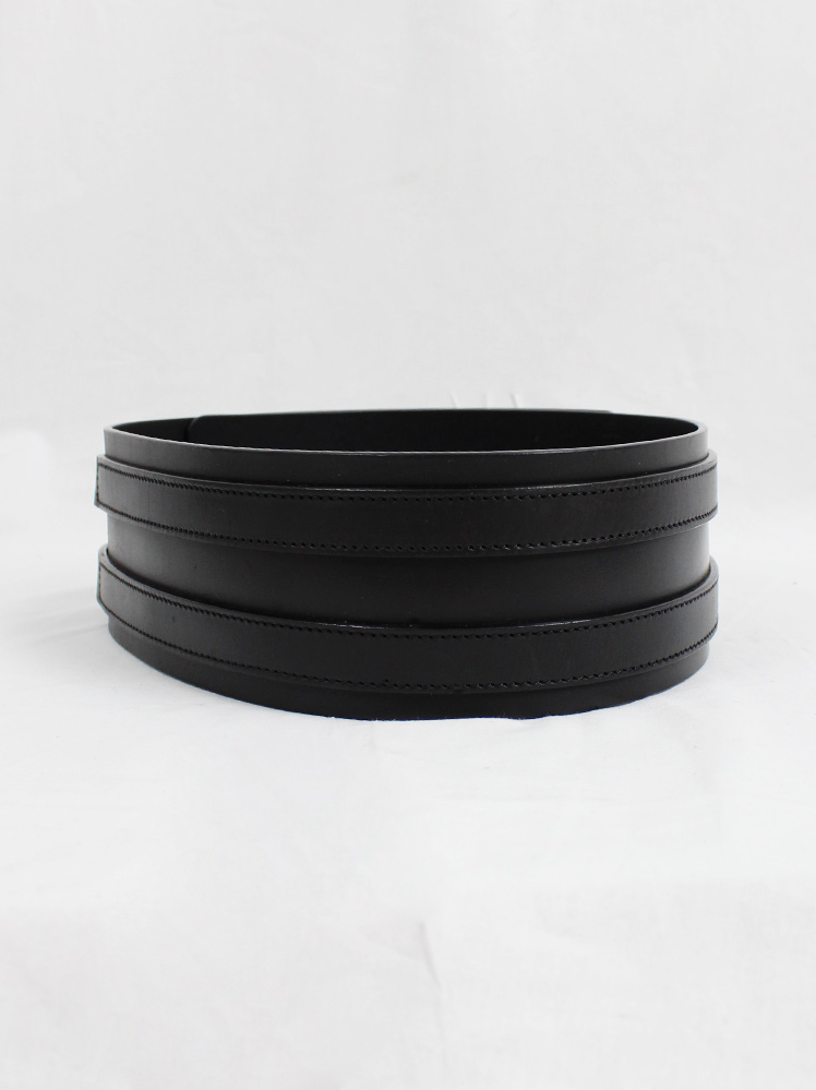 vintage af Vandevorst black double leather belts layered over a v-shaped wider belt fall 2016 (17)
