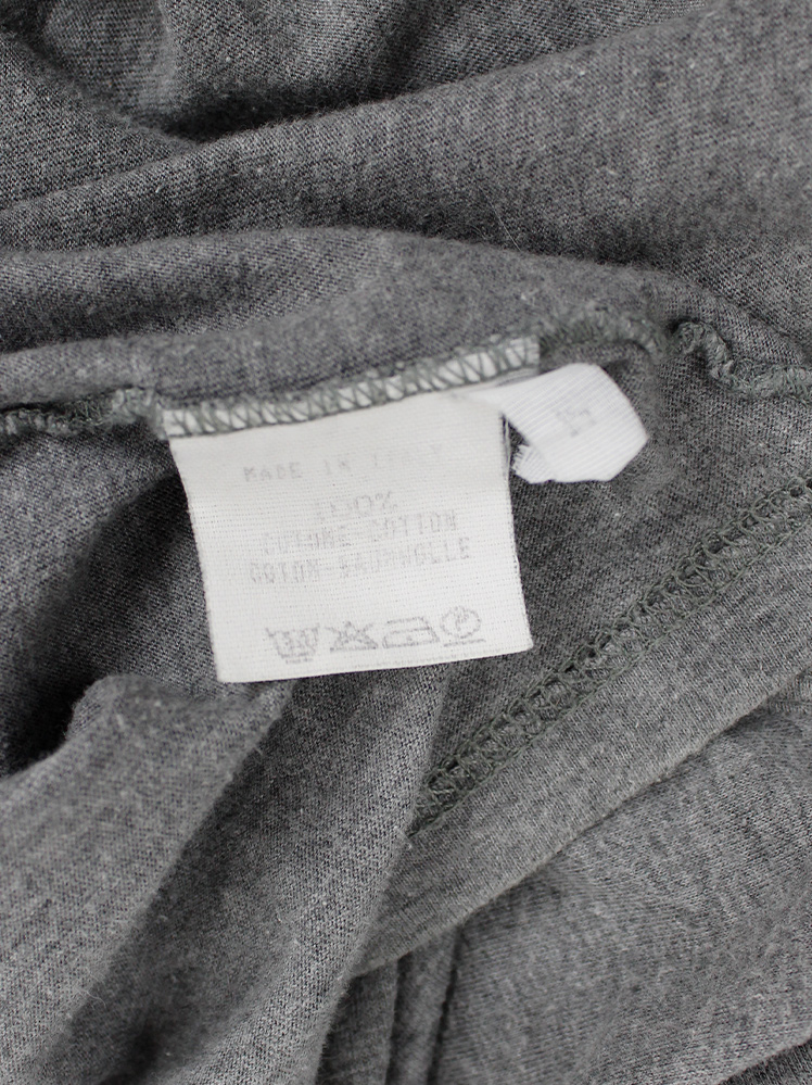 vinta geMaison Martin Margiela grey two-dimensional jumper with circular neckline fall 1998 (15)