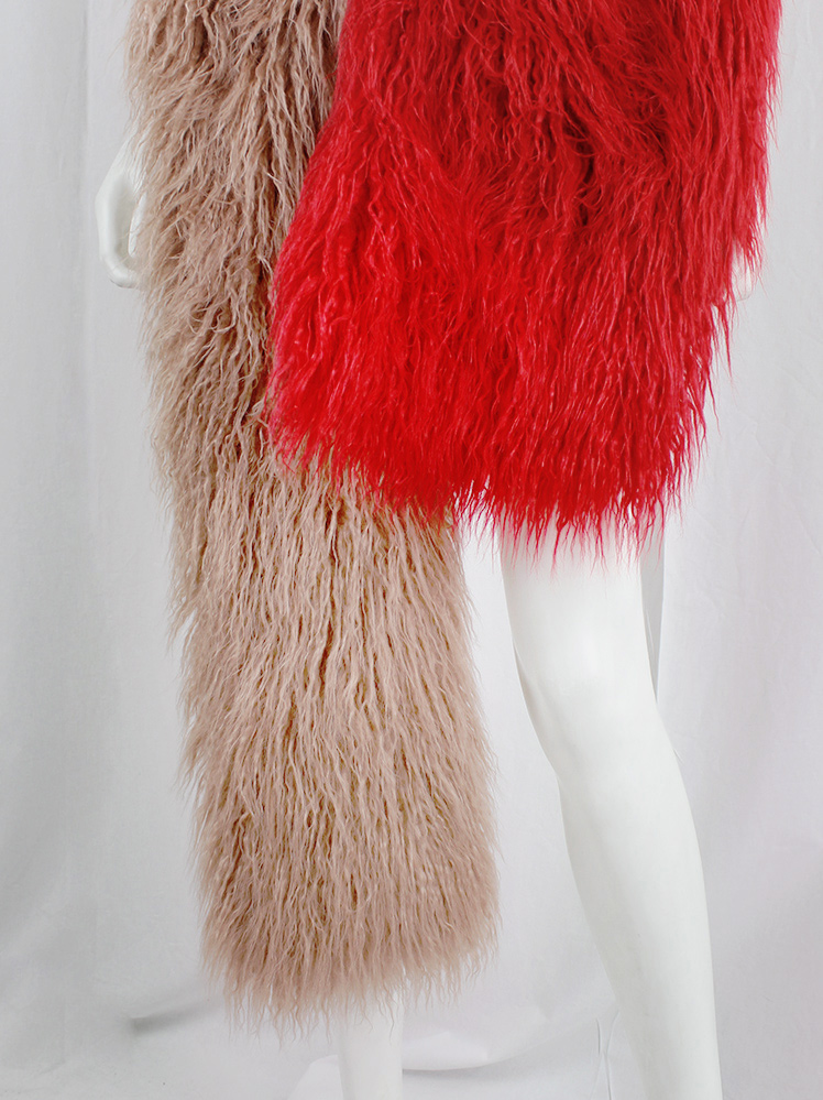 vintage Dries Van Noten salmon and red oversized shaggy faux fur scarf fall 2018 (10)