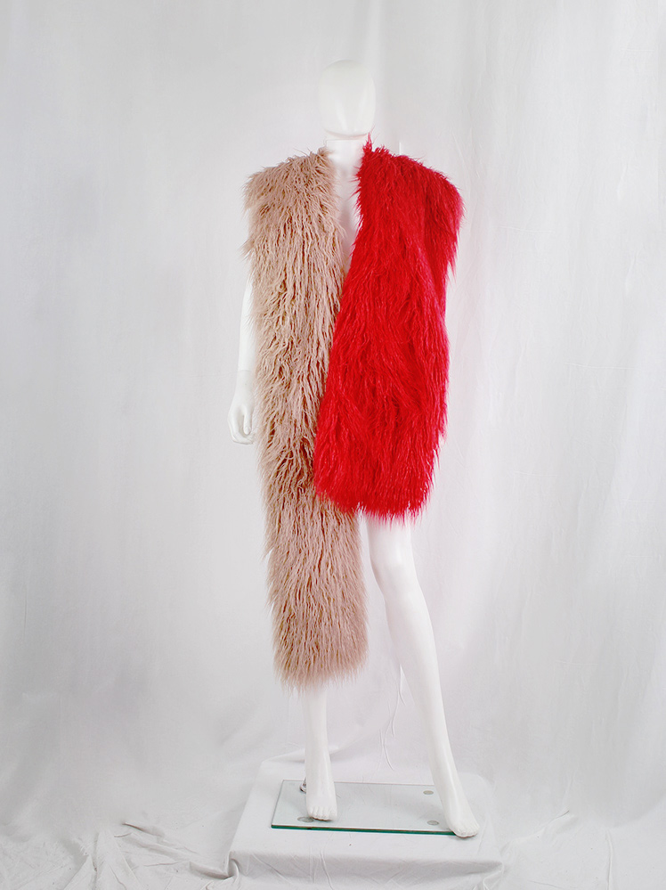 vintage Dries Van Noten salmon and red oversized shaggy faux fur scarf fall 2018 (11)