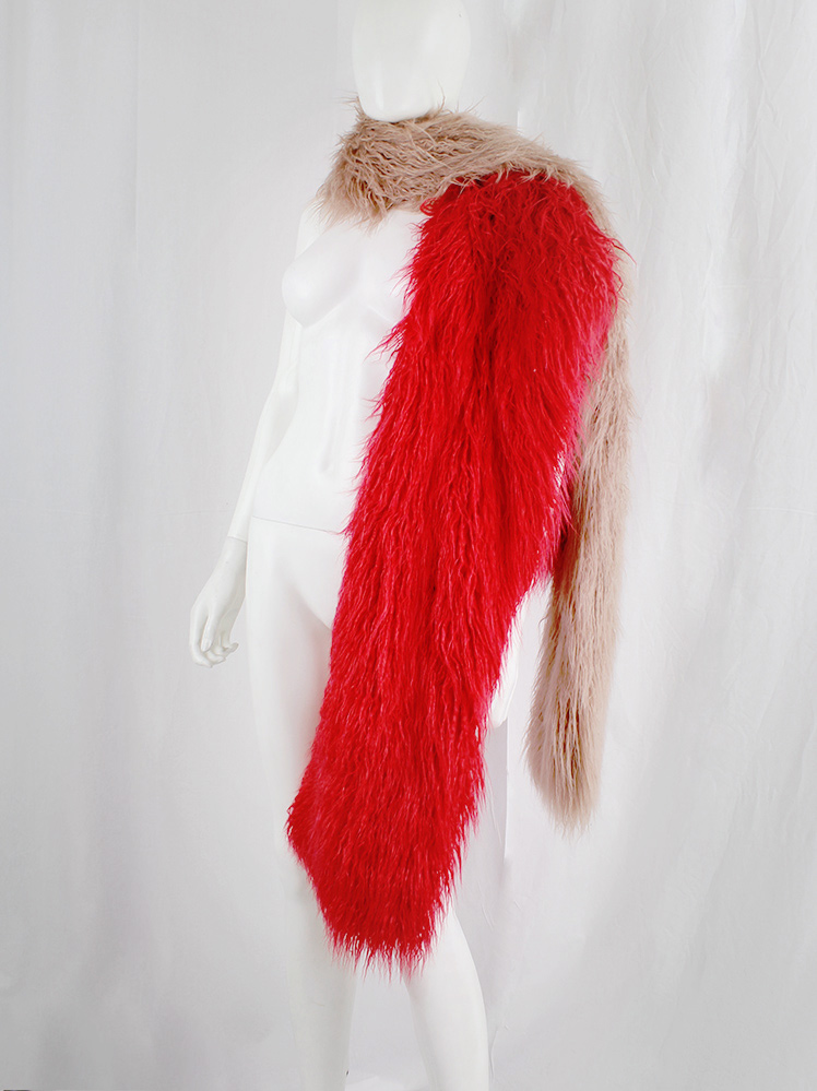 vintage Dries Van Noten salmon and red oversized shaggy faux fur scarf fall 2018 (15)
