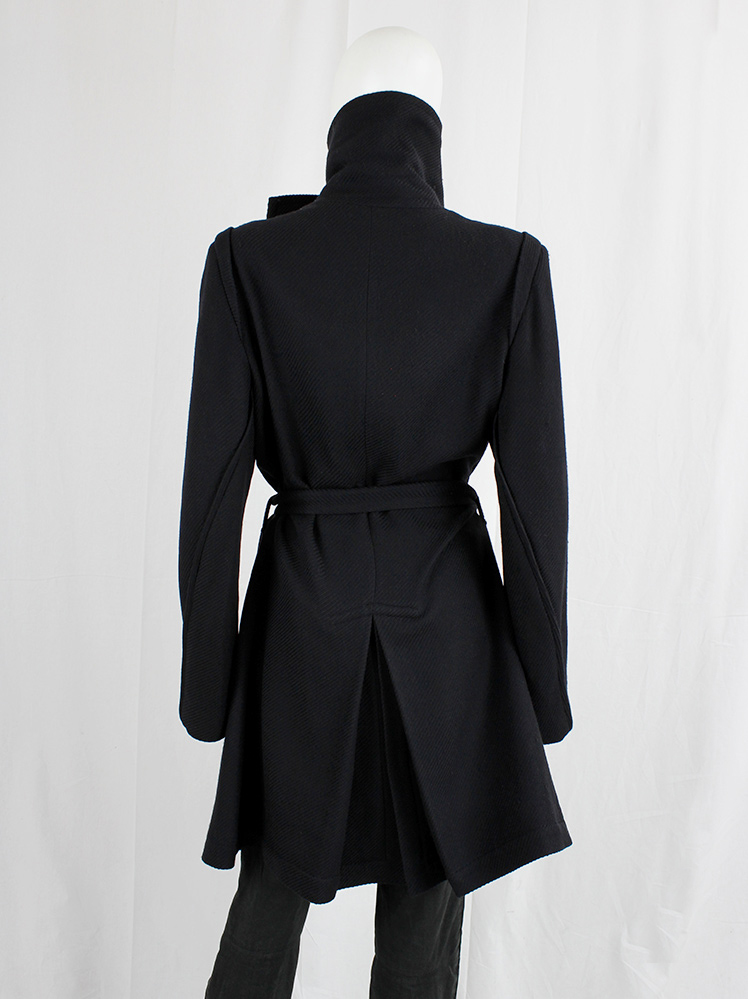 vintage Ann Demeulemeester black coat with large standing neckline and asymmetric button closure fall 2010 (9)