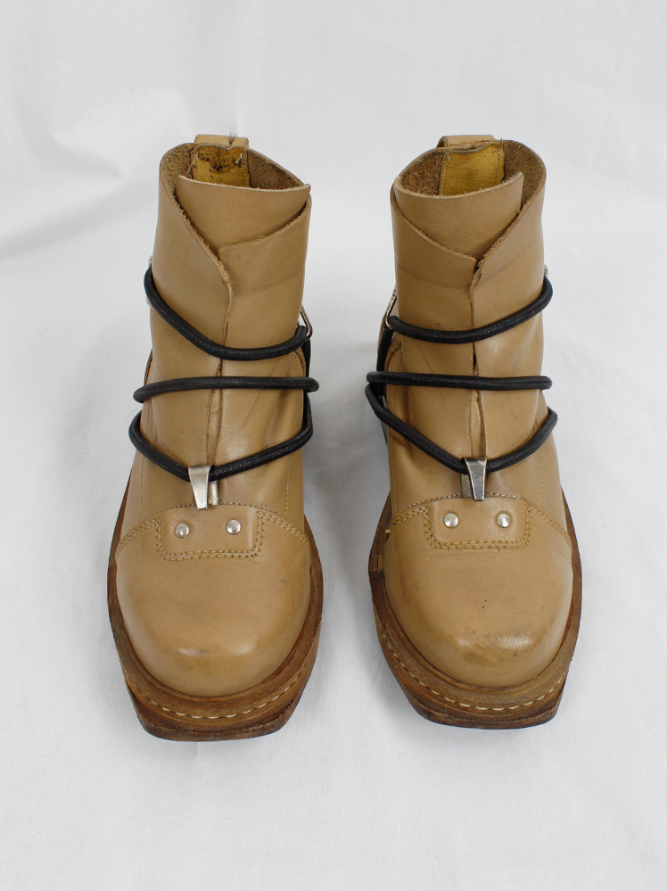 vintage Dirk Bikkembergs camel brown mountaineering boots with black elastic fall 1996 (7)