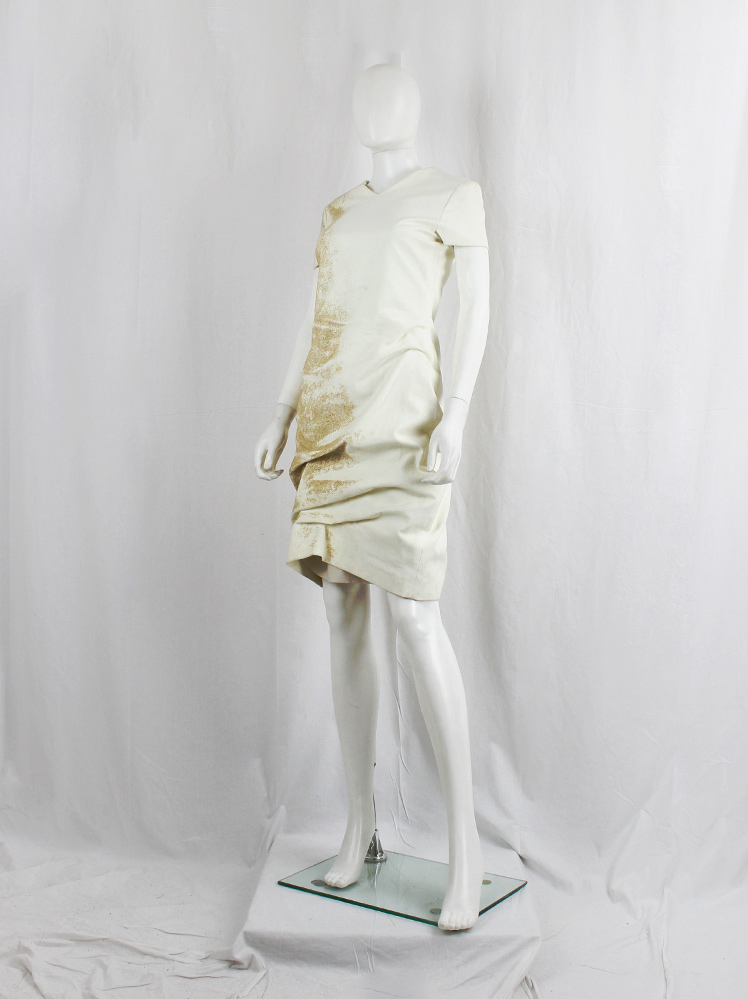 vintage af Vandevorst beige dress with scrunched up skirt decorated with beach sand spring 2014 (11)