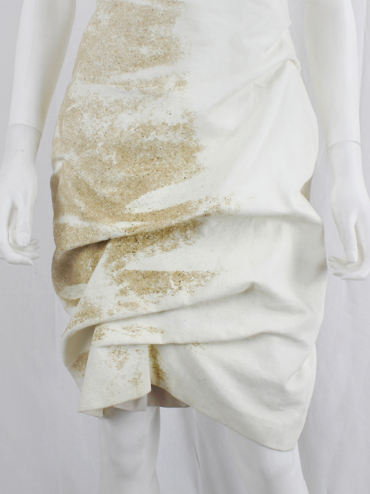 vintage af Vandevorst beige dress with scrunched up skirt decorated with beach sand spring 2014 (3)